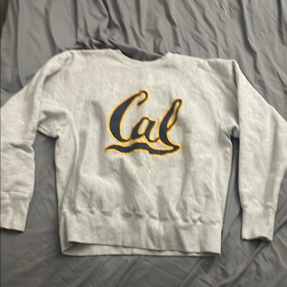 University of California grey sweat shirt
